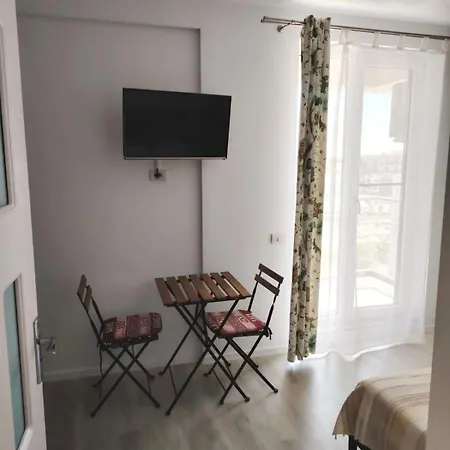 Apartment Garsoniera Olivia - Amarilia Navodari