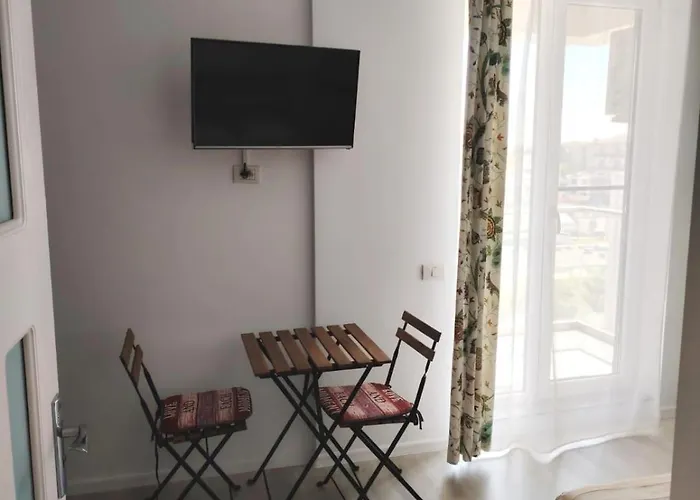 アパート Garsoniera Olivia - Amarilia ナボダリ